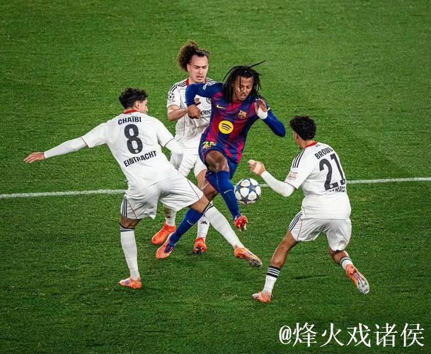 巴萨3分钟连进2球逆转苦主,孔德助力欧冠关键战胜利 巴萨3分钟连进2球逆转苦主,孔德助力欧冠关键战胜利